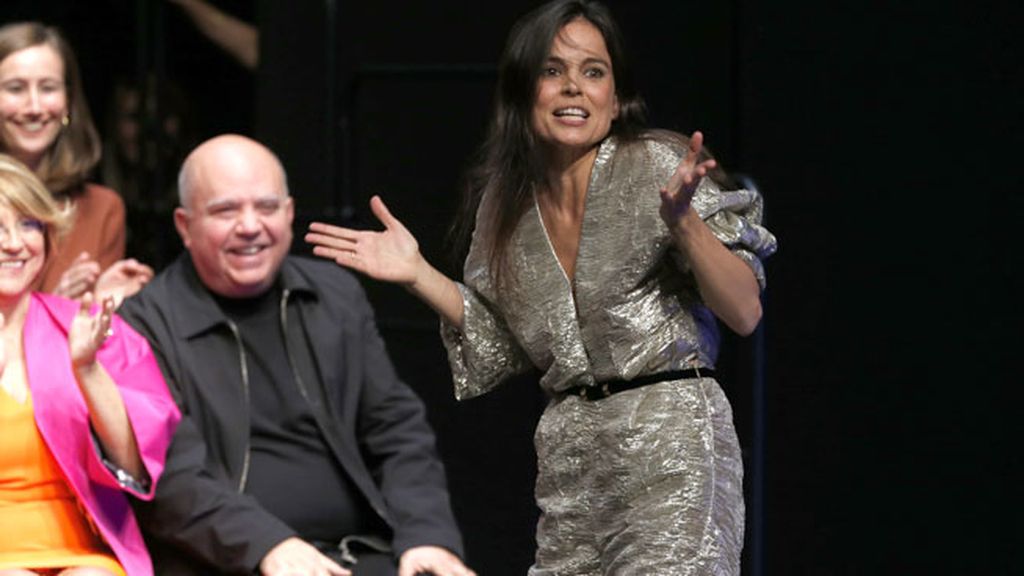 Elena Anaya protagoniza a lo Jennifer Lawrence la fiesta de nominados a los Goya