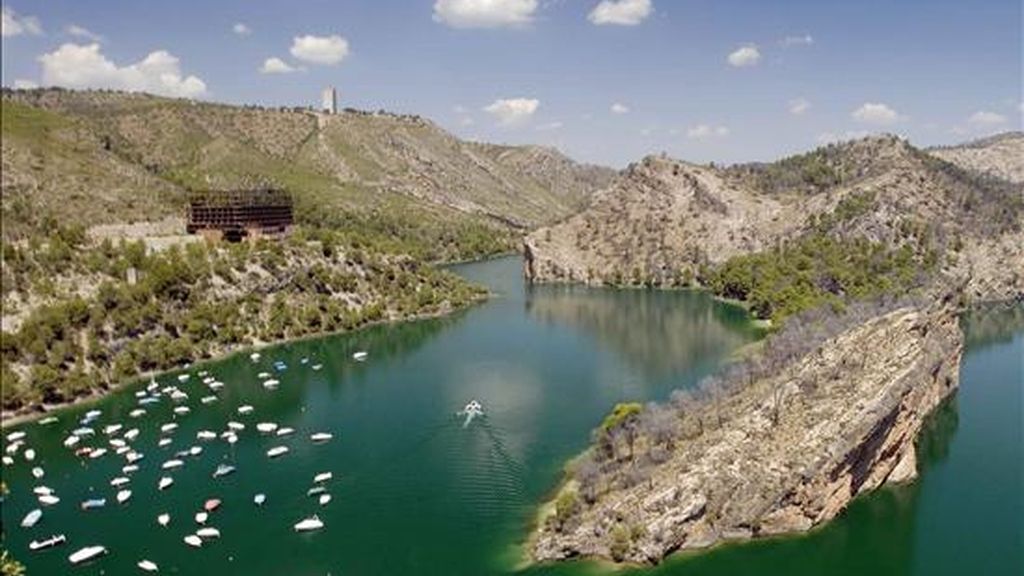 El embalse de Bolarque, entre Cuenca y Guadalajara