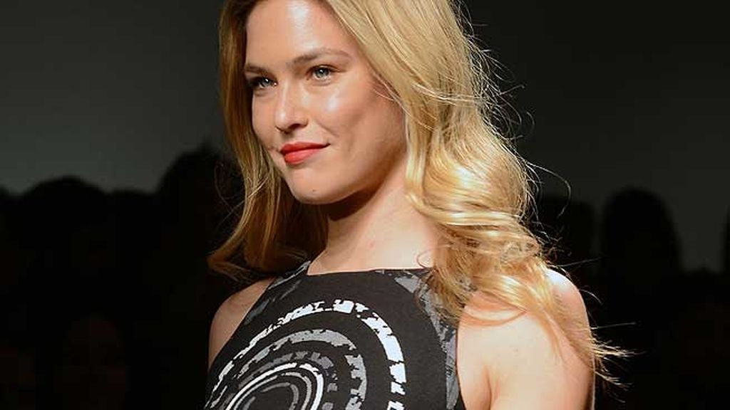 La ex de Dicaprio presentó la colección 'We love'