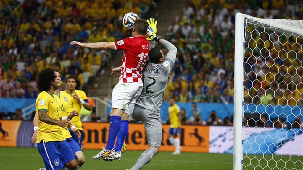 Croacia pide robo y Brasil canta victoria