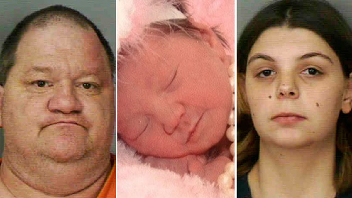Acusados de asesinato los padres de un bebé que murió de hambre en Florida