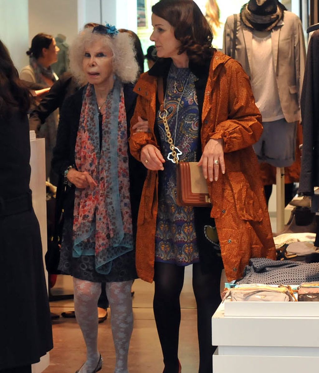 La Duquesa de Alba: incombustible en su Luna de Miel en Paris