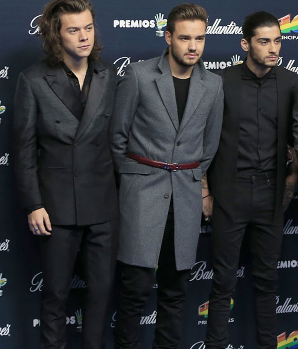 Malú, 'One Direction', Dani Martín... glamour en la alfombra azul de la gala 40 Principales