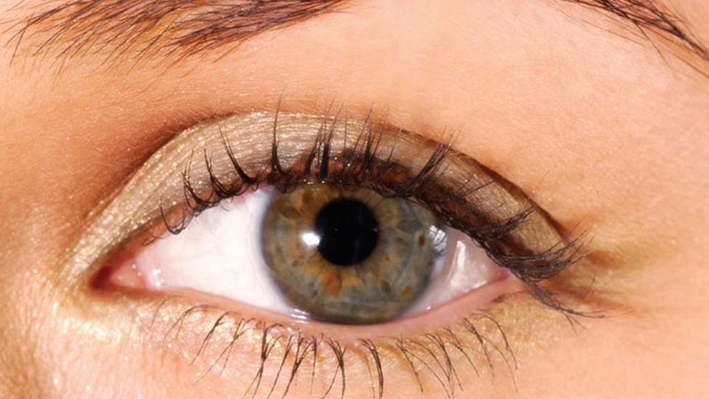Ojos color avellana