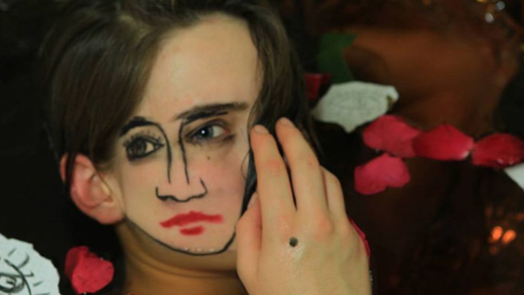 La mujer de doble cara: Un día en su vida