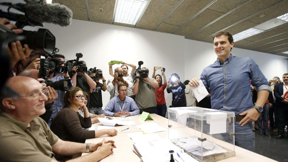 Rivera llama a votar para cambiar las cosas: "Tenemos el poder en nuestras manos" Rivera llama a votar para cambiar las cosas: "Tenemos el poder en nuestras manos"