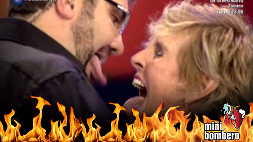 ¡Flo y Mercedes se besan con lengua!