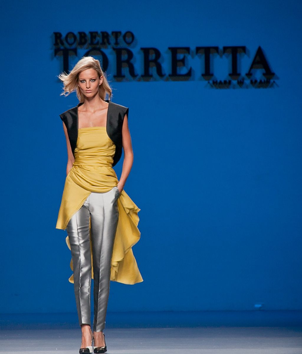 Desfile de Roberto Torretta MBFWM SS2014