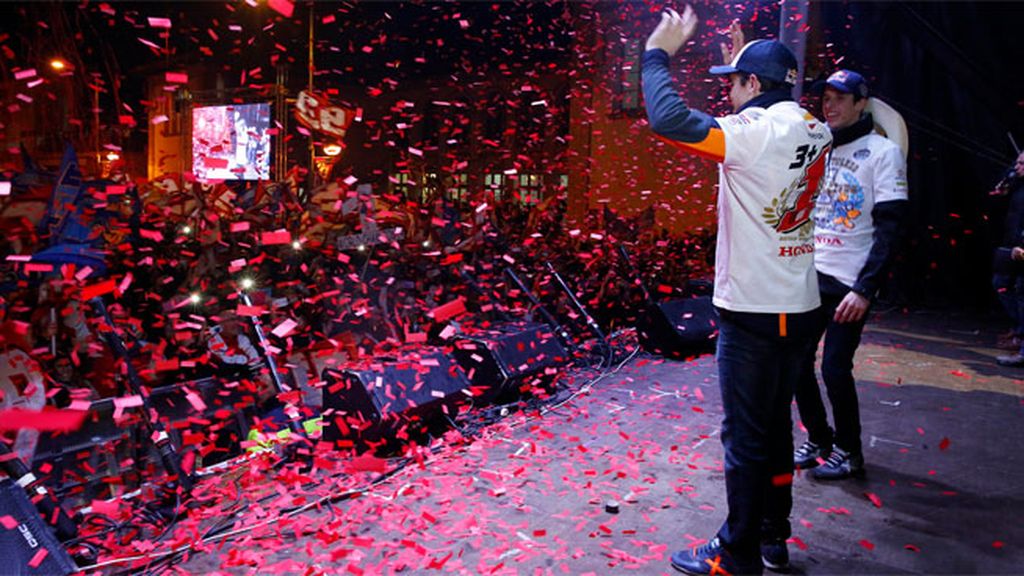 Cervera se rinde a los campeones del mundo