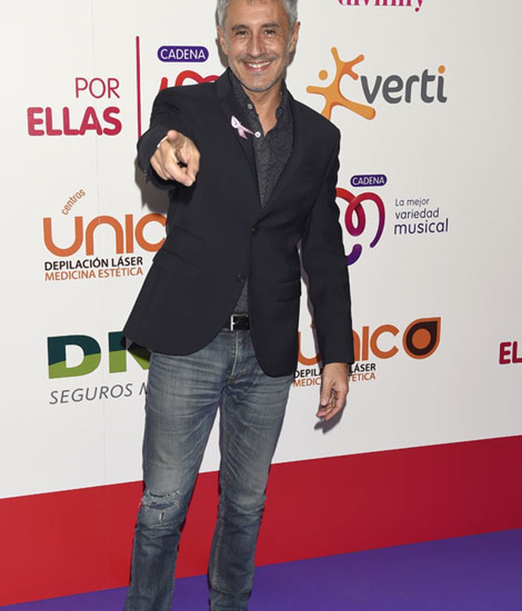 Sergio Dalma en la alfombra morada