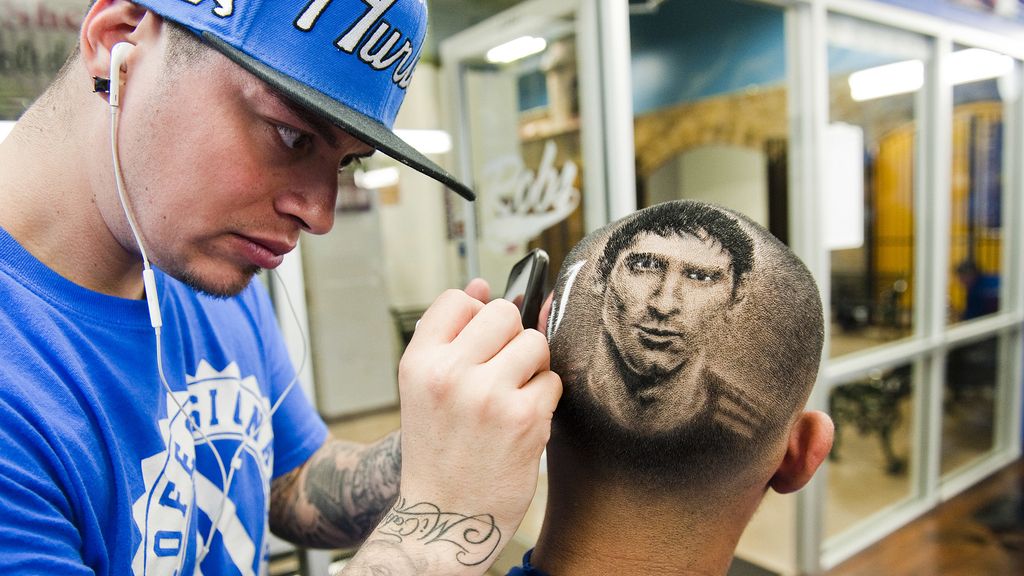 Con Leo Messi hasta en el peinado