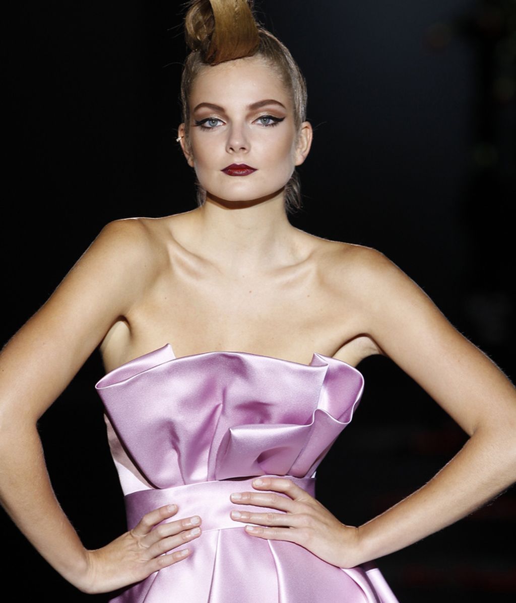 Hannibal Laguna presenta una colección muy del estilo Paz Vega