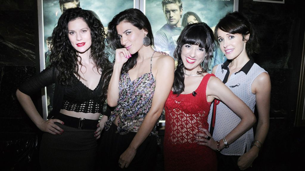 Lidia San José, Cecilia Gessa, Paula Meliveo y Marián Zapico