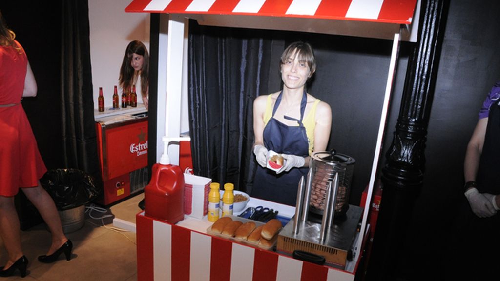 Los perritos calientes fueron también protagonistas en la apertura de la nueva tienda de Vans