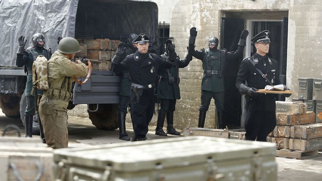 Primeras fotos de los capítulos 'Sombras' y 'Pesada es la cabeza'