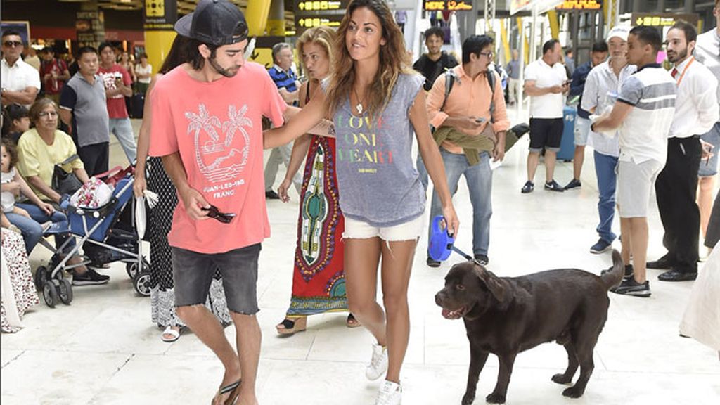 La presentadora ha vuelto de 'Supervivientes' muy sonriente