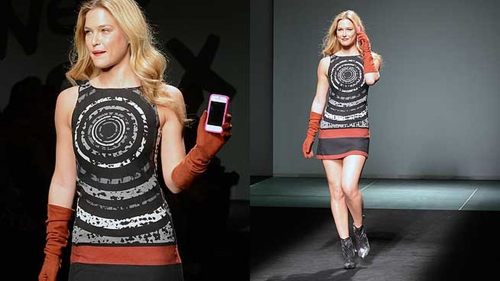 La ex de Dicaprio presentó la colección 'We love'