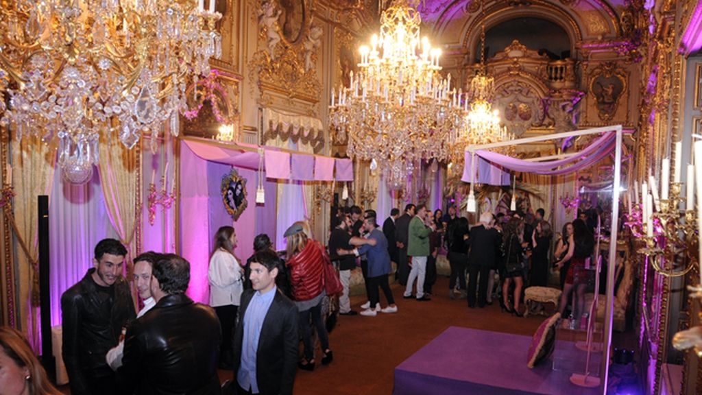 El espléndido Palacio de Fernán Núñez fue el escenario elegido para presentar estas nuevas fragancias