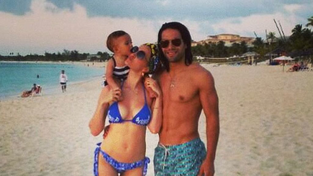 Radamel Falcao, en la playa con la familia