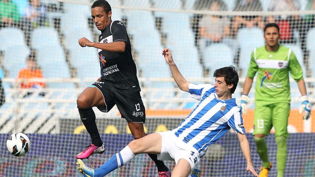 La Real Sociedad y el Levante firman tablas La Real Sociedad y el Levante firman tablas