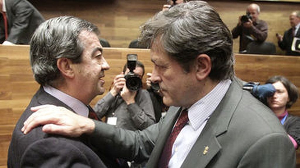Javier Fernández promete su cargo Javier Fernández promete su cargo
