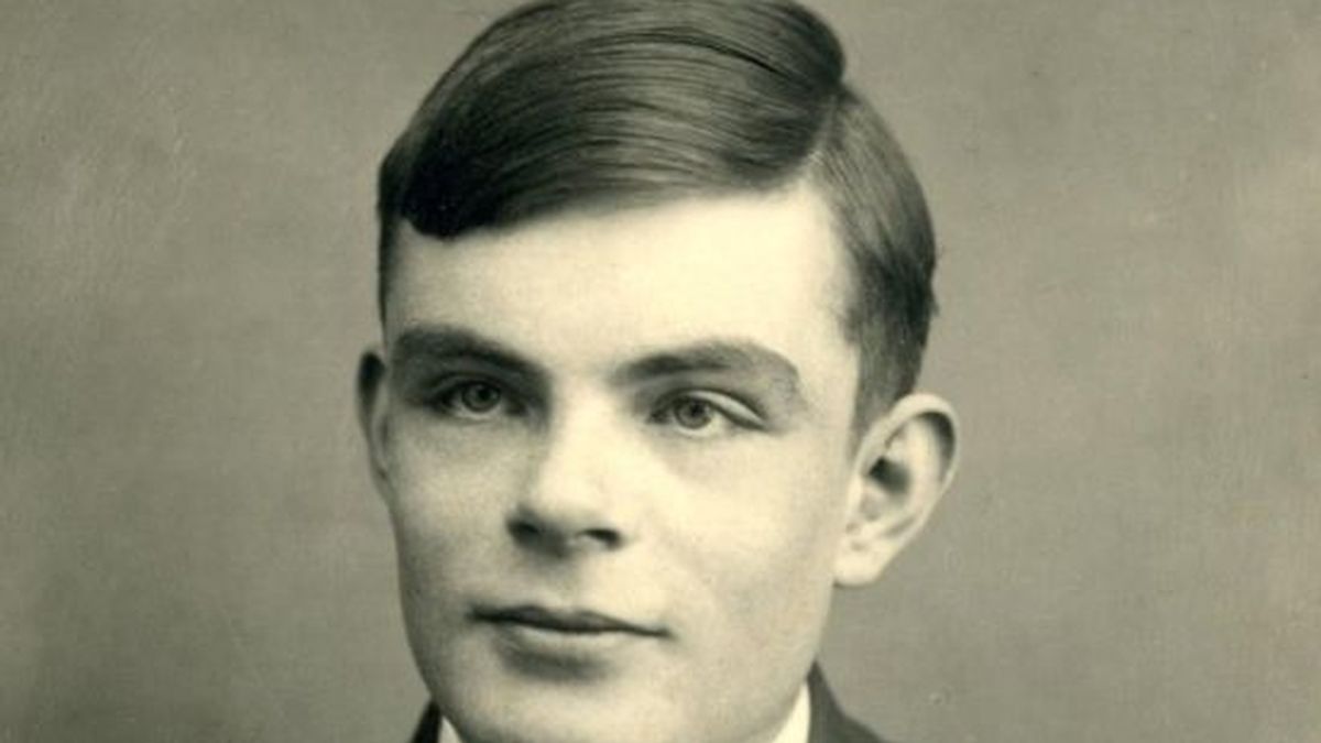 Alan Turing, matemático y padre de la computación Alan Turing, matemático y padre de la computación