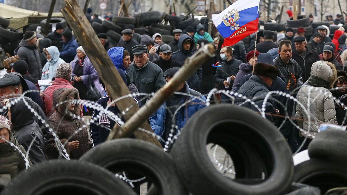 Manifestantes prorrusos en Donetsk