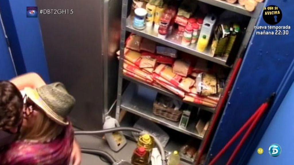 Jonathan, a Yoli: "Me la estas liando que flipas"