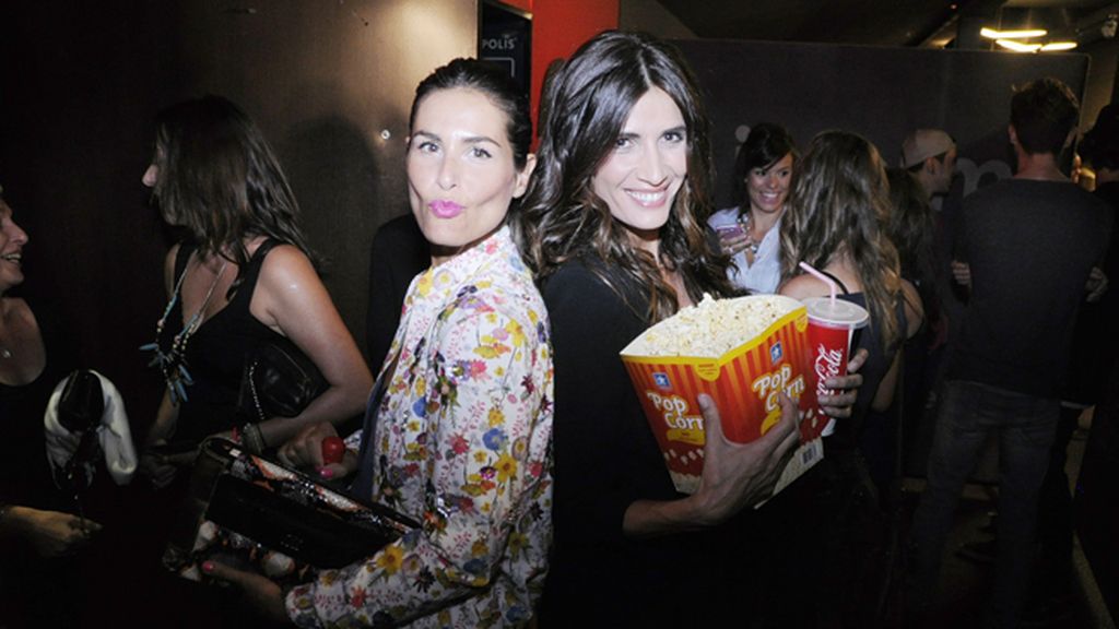 Nuria Roca y Elia Galera, dos aficionadas al cine con palomitas