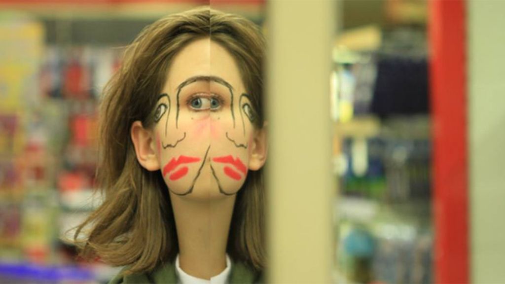 La mujer de doble cara: Un día en su vida