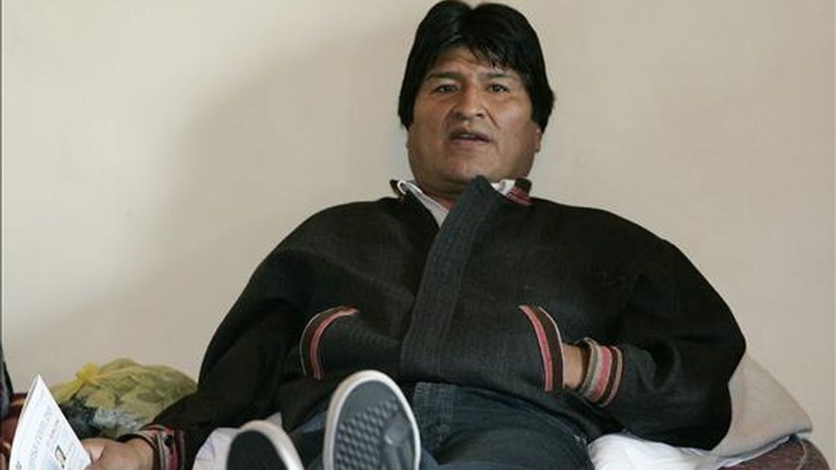 El presidente boliviano, Evo Morales, inició hace cinco días una huelga de hambre junto con un grupo de varios sindicalistas en el Palacio de Gobierno. EFE