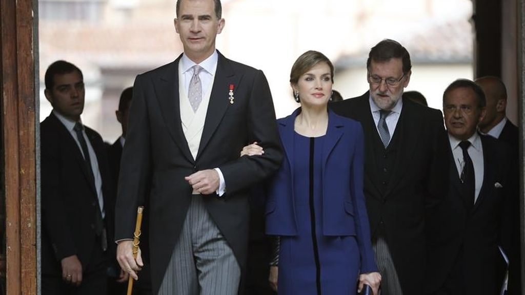 Los Reyes, a su llegada al Paraninfo de la UAH Los Reyes, a su llegada al Paraninfo de la UAH