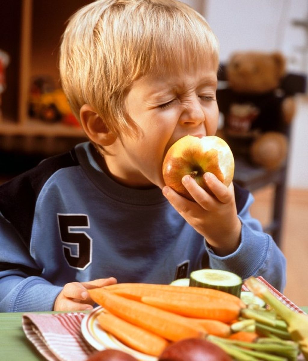 Comer manzana