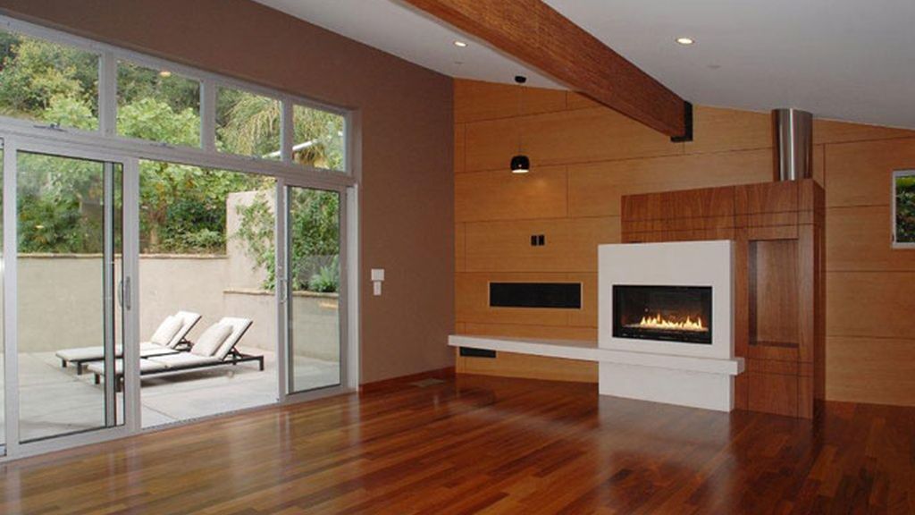 Ashton Kutcher vende su casa de soltero