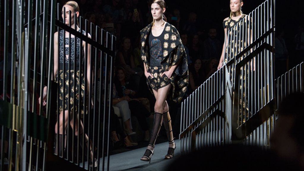 Alvarno colección PV16