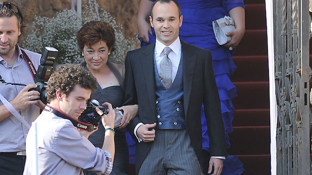 El enlace tuvo lugar en el Castillo de Tamarit, Tarragona