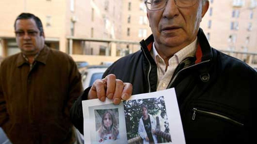 SU FAMILIA, DESCONCERTADA