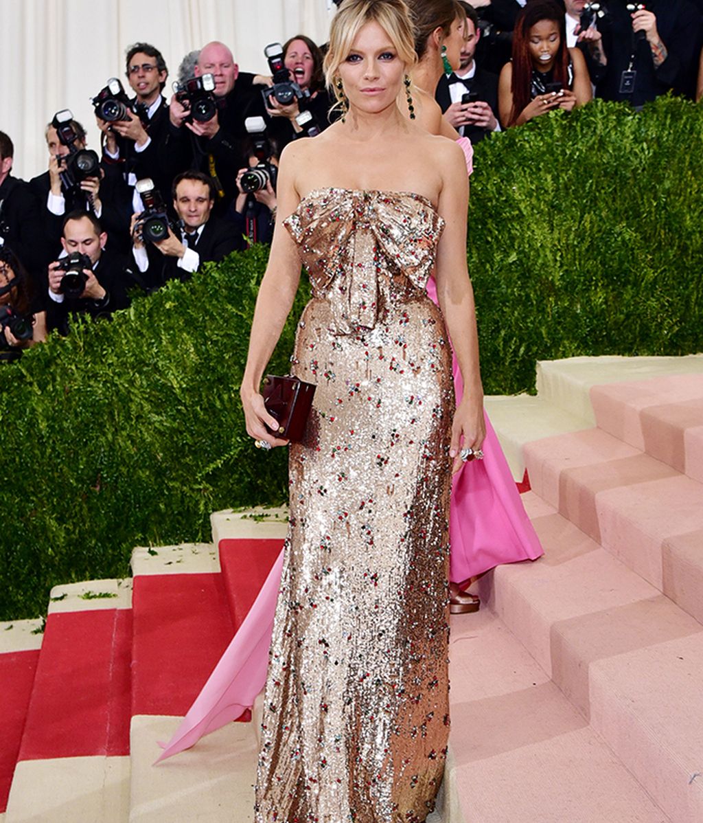 Sienna Miller vestida de Gucci