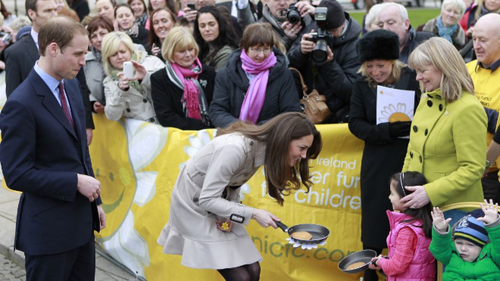 Kate Middleton ensaya como ama de casa