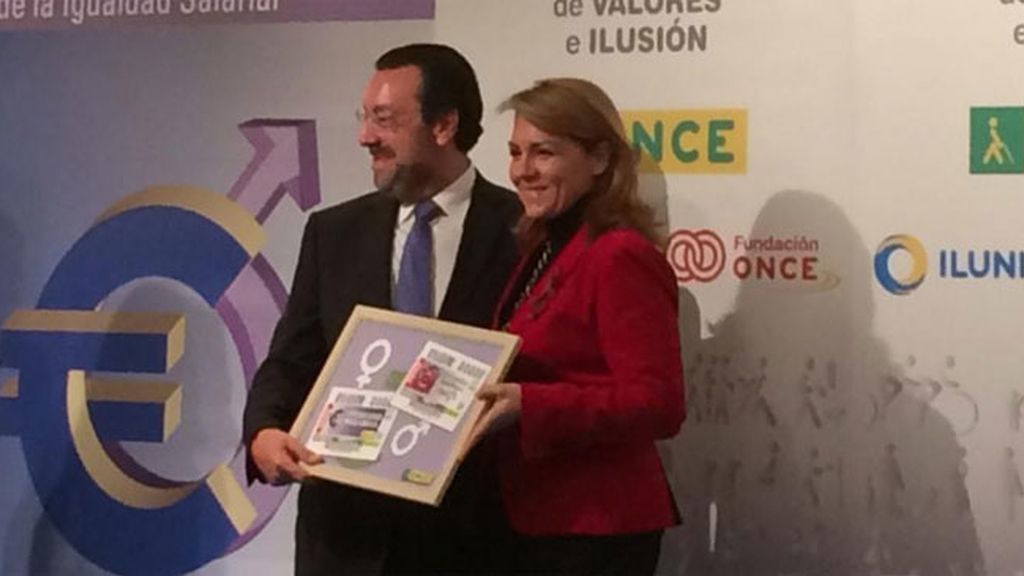 El Gobierno se compromete a equiparar las condiciones laborales y salariales de mujeres y hombres