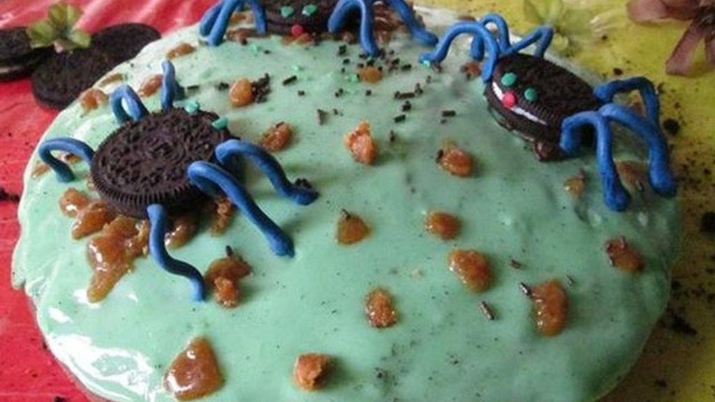 Pastel con arañas