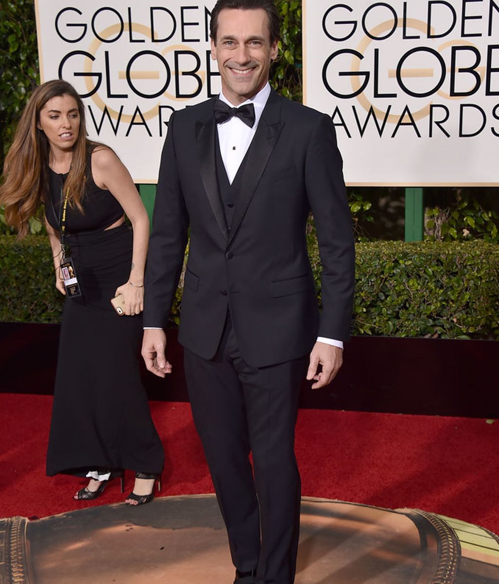 Jon Hamm acudió solo a la gala