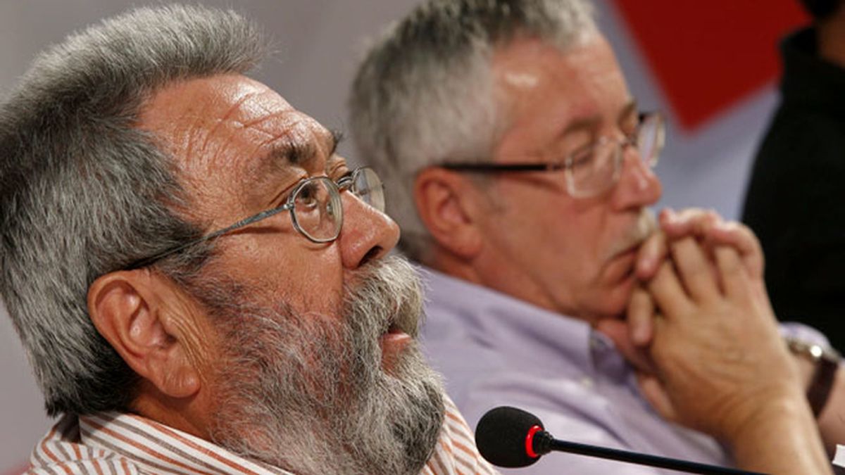 Méndez y Toxo no descartan la huelga general y auguran una "gran movilización" en septiembre