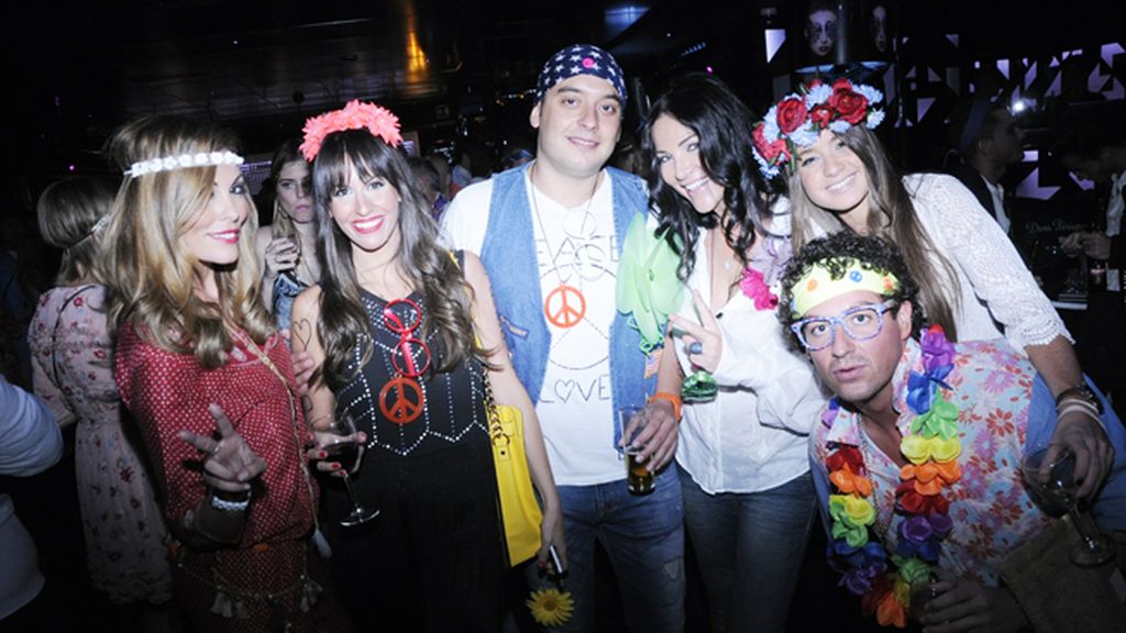 Raquel Rodríguez, Lily Bustamante, Antonio Camino, Natasha Romanov, Gabriela Mitheis y Joaquín Bustamante