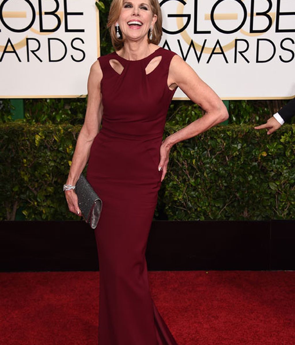 Las actrices arriesgan poco en la alfombra roja de los Globos de Oro