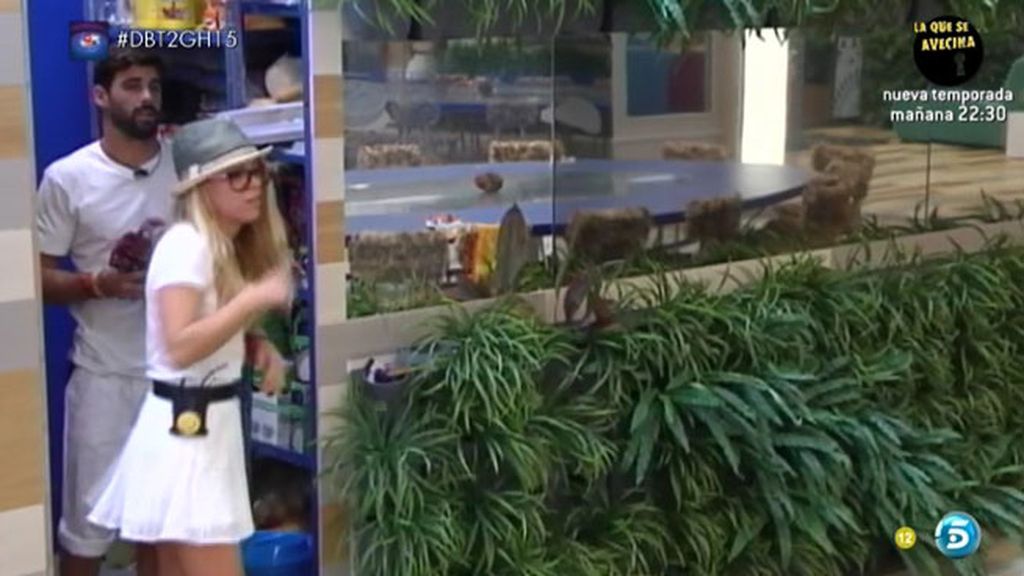 Jonathan, a Yoli: "Me la estas liando que flipas"