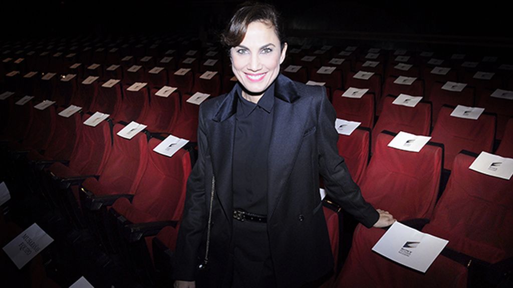 Toni Acosta marcando tendencia con este look de H&M