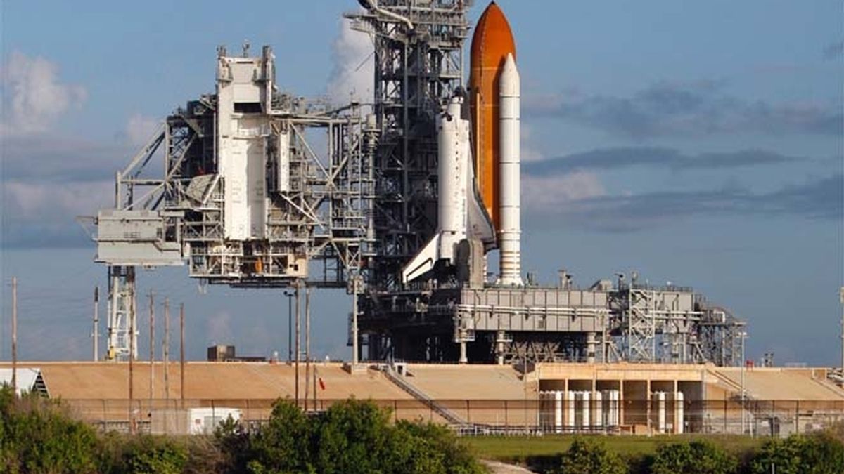 El trasbordador espacial Discovery emplazado en la base de Caño Canaveral, en Florida