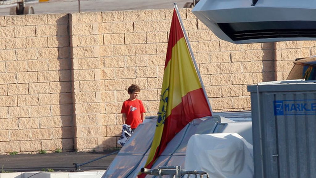 El paseo en yate de los primos de Leonor