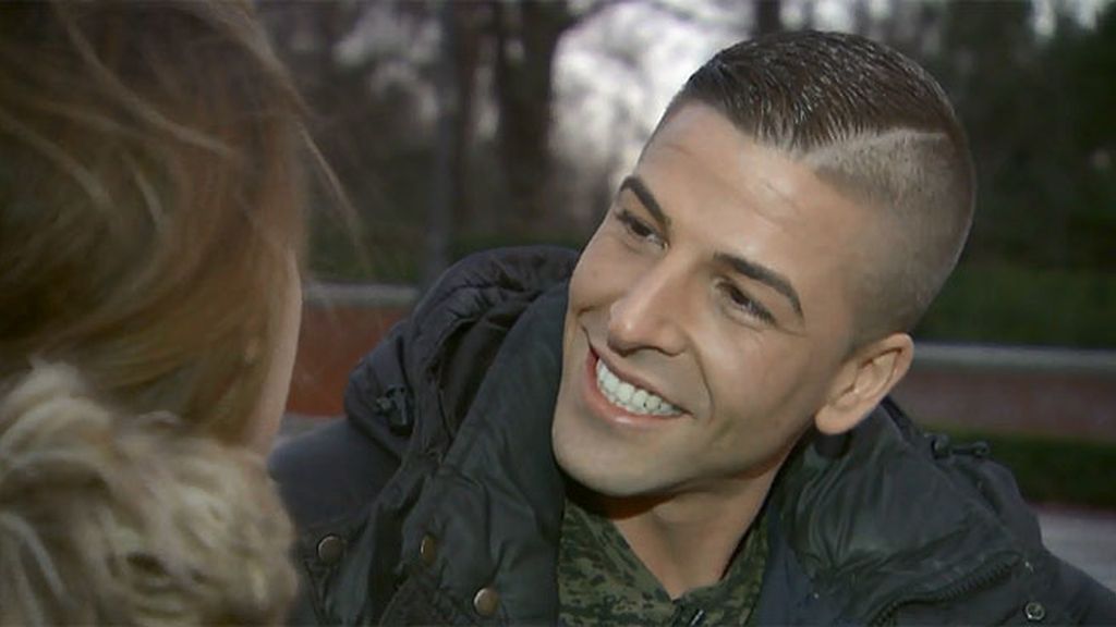 Selfies, abrazos y besos por Madrid